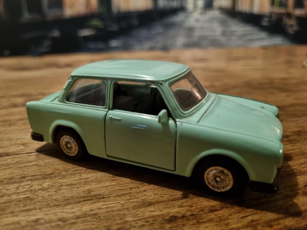 Trabant 601 modelauto - Lichtgroen, Overige merken, Gebruikt, 1:50 of kleiner, Auto