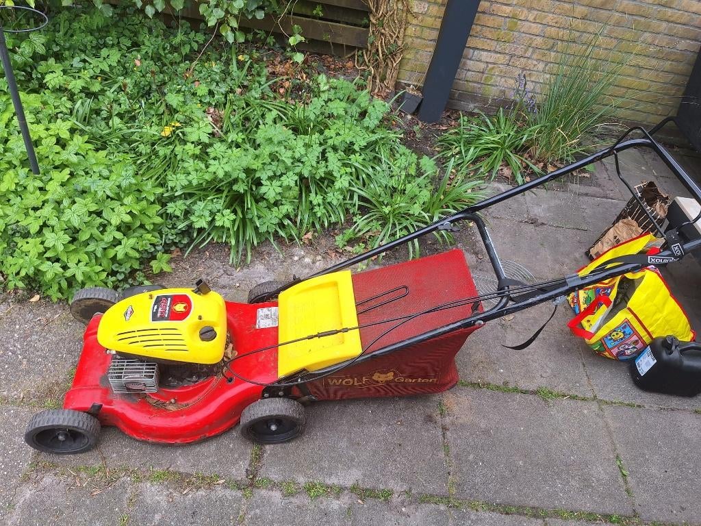Grasmaaier, Tuin en Terras, Grasmaaiers, Ophalen, Gebruikt, Opvangbak, Benzine-grasmaaier