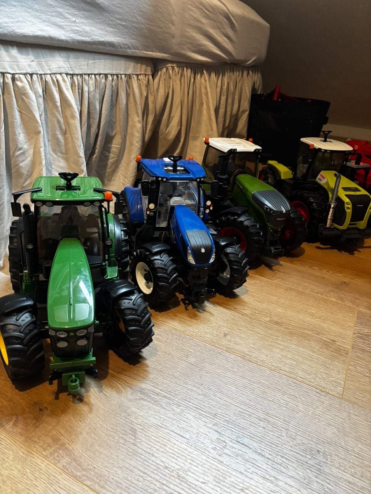 Grote collectie bruder tractoren en landbouwmachines, Ophalen of Verzenden, Gebruikt