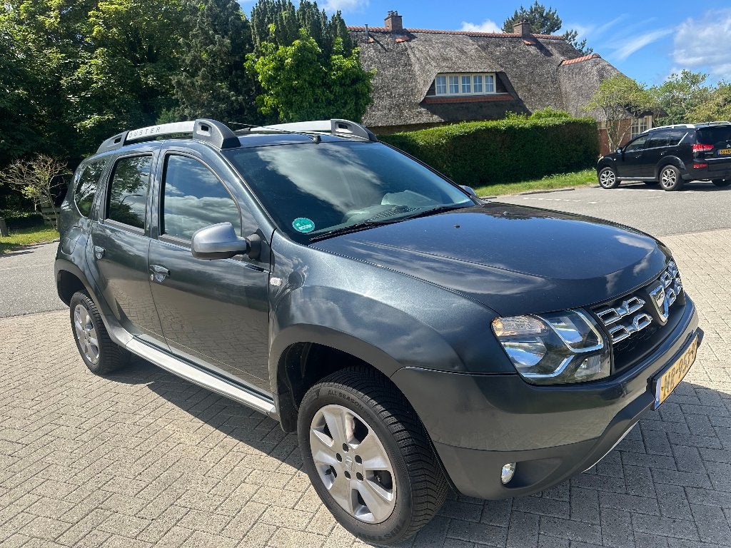 Super Leuke Dacia  Duster 1.2TCE Laureate Gereviseerde Motor, Voorwielaandrijving, 125 pk, 4 cilinders, Duster
