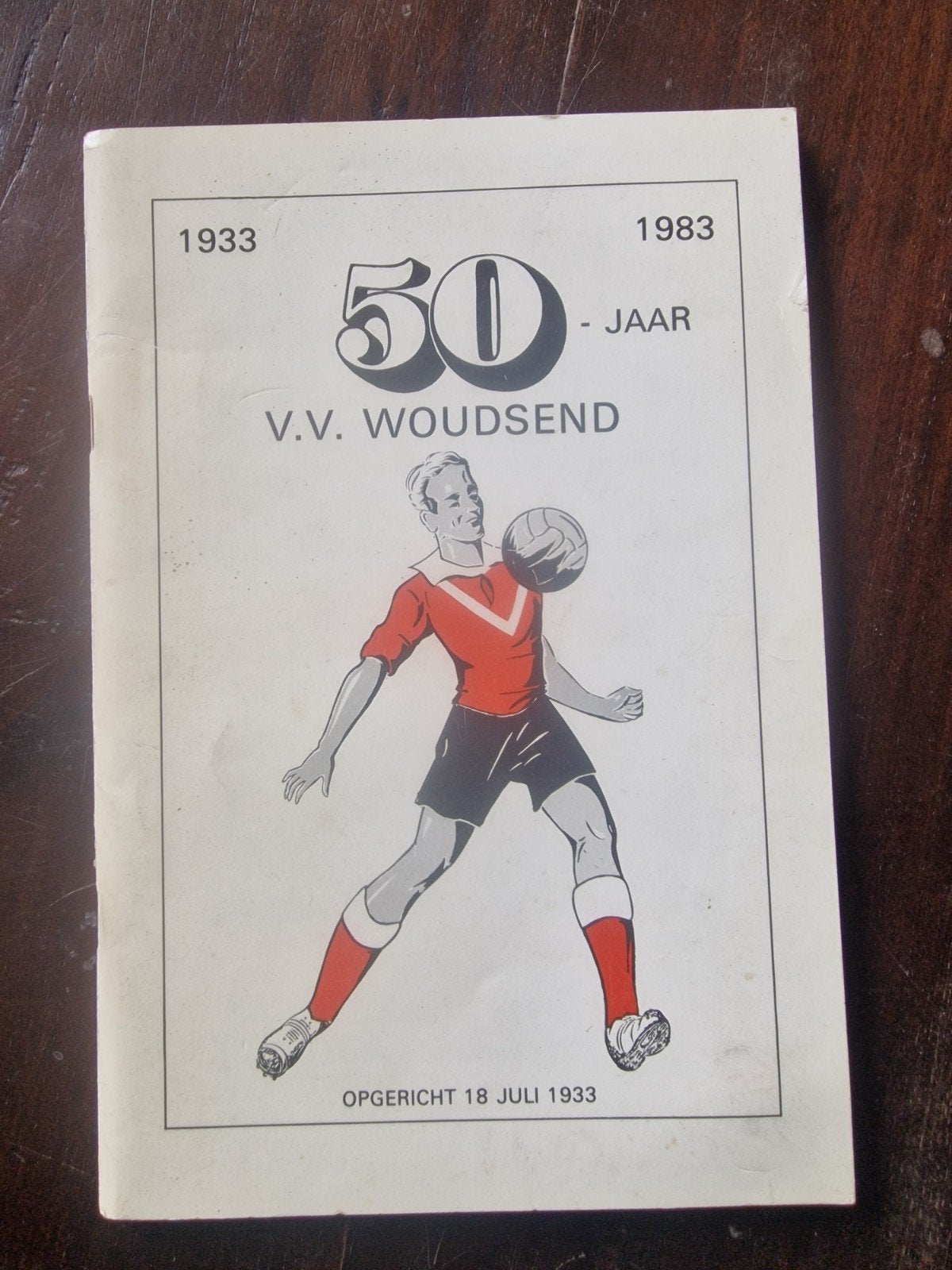 Jubileumboek V.V. Woudsend 50 Jaar (1933-1983), Ophalen of Verzenden, Gelezen, Onbekend, Balsport