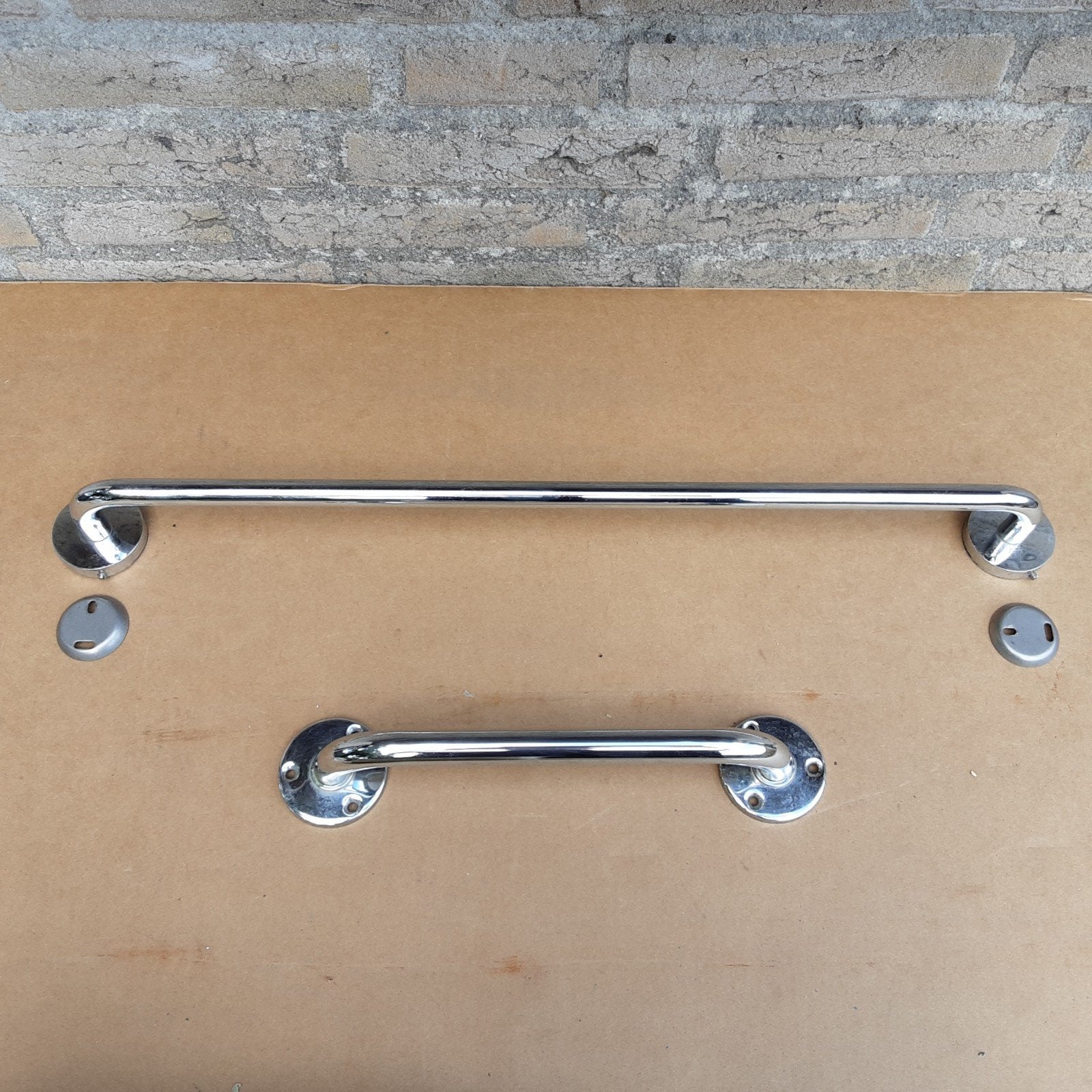 Chromen douche of toilet beugels., Ophalen, Gebruikt