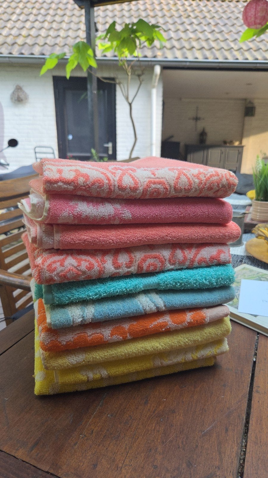 Set van 10 kleurrijke handdoeken - Gebruikt, Ophalen of Verzenden, Nieuw, Roze, Handdoek