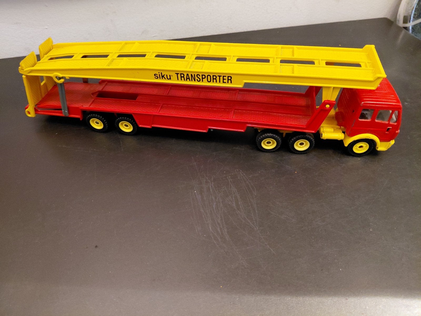Siku auto transporter  (1), Ophalen of Verzenden, Gebruikt, Bus of Vrachtwagen, SIKU