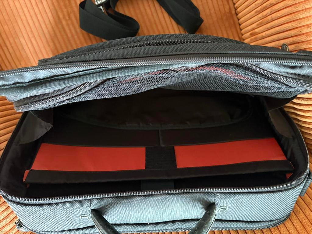 Samsonite Laptoptas Zwart - 15 inch, Computers en Software, Laptoptassen, Gebruikt, Aktetas, 15 inch, Samsonite, Gevoerd laptopvak