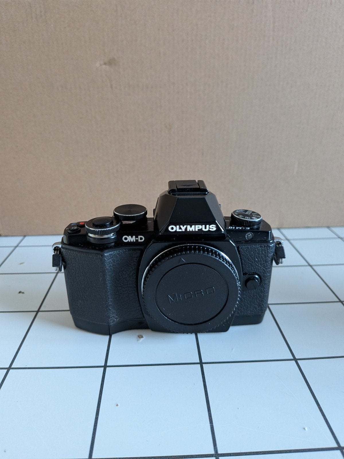 [DEFECT] Olympus OM-D E-M10 Mark I [DEFECT], Audio, Tv en Foto, Ophalen of Verzenden, Olympus, Niet werkend, Systeemcamera