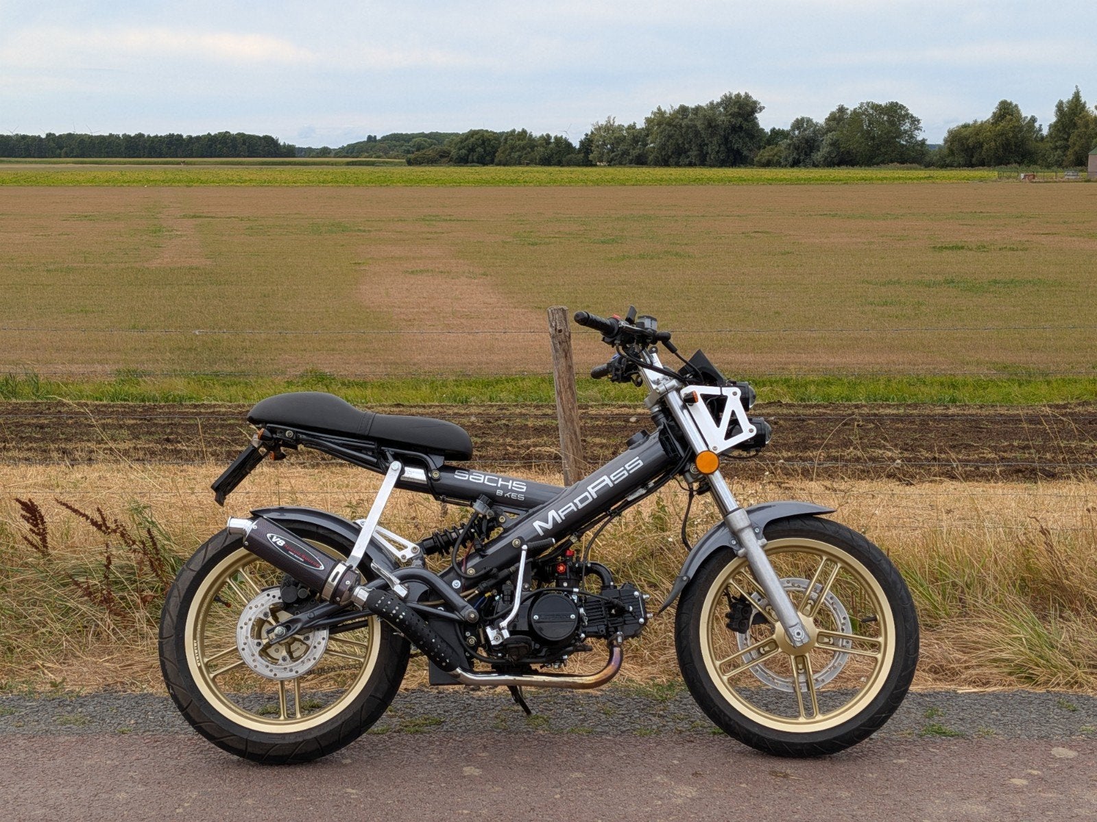 Sachs Madass in perfecte staat. Uniek Exemplaar.
Uniek Exemp, Fietsen en Brommers, Ophalen, Maximaal 45 km/u, 49 cc, Zo goed als nieuw
