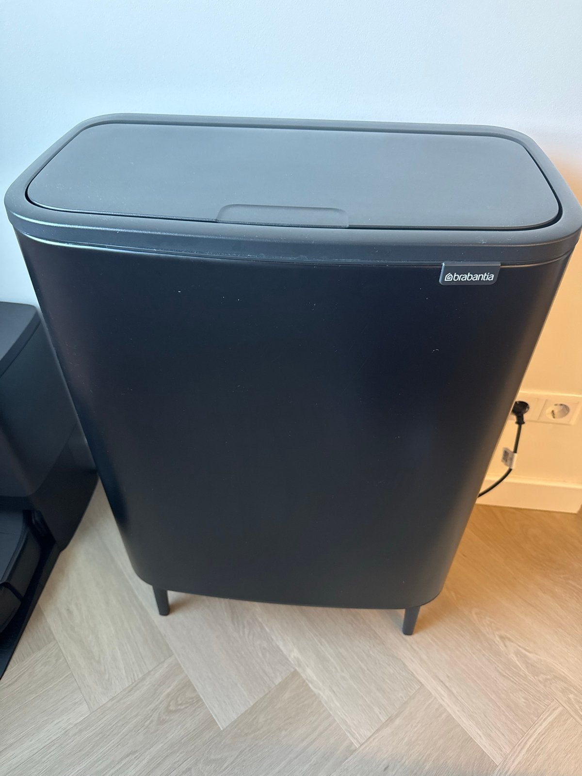 Brabantia Bo Touch Bin - Afvalemmer, Huis en Inrichting, Ophalen, 40 liter of meer, Zo goed als nieuw, 75 – 100