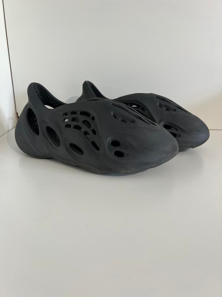 Yeezy Foam Runner Onyx maat 40,5, ., Zwart, Ophalen of Verzenden, .
