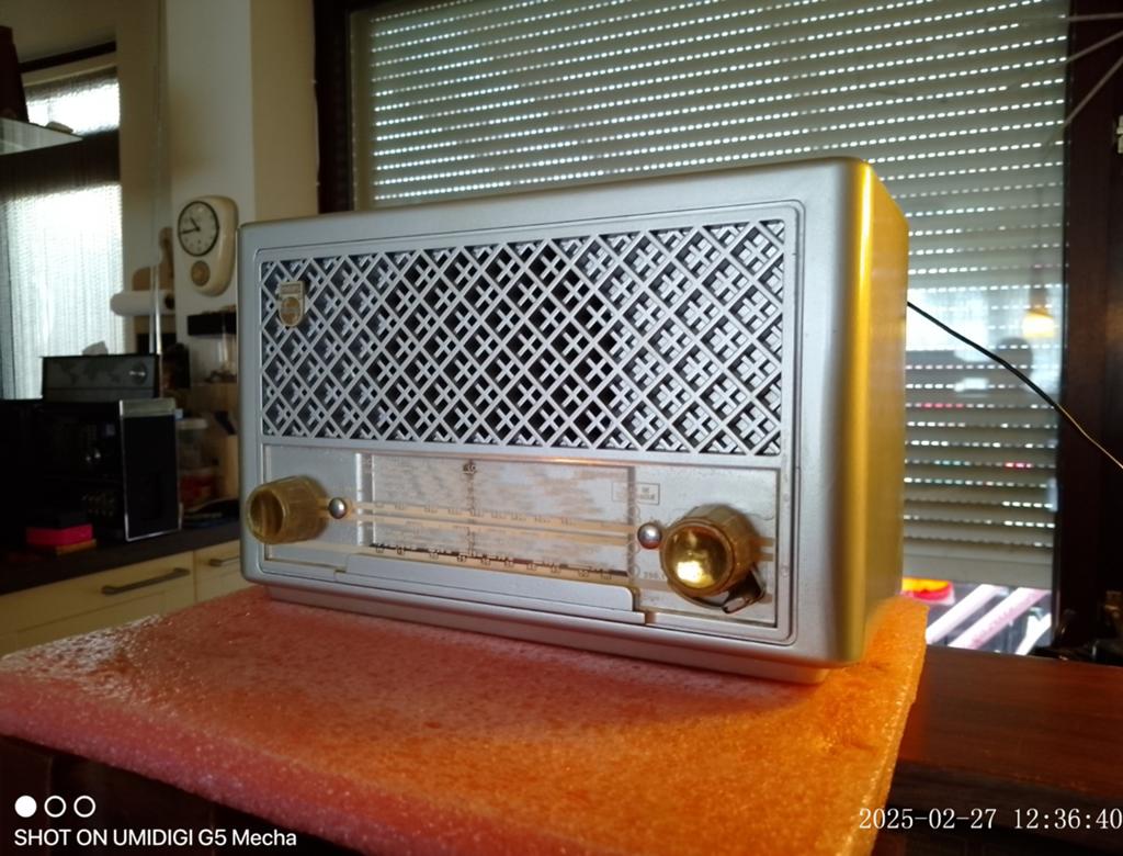 Philips buizenradiootje Speelt prima, Ophalen of Verzenden