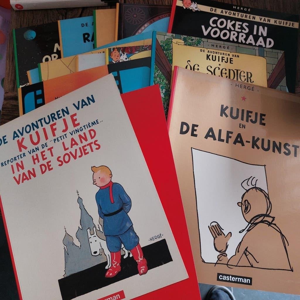 Verzameling doos vol Kuifje 47 x HC / SC / Bundelingen / VHS, Boeken, Stripboeken, Meerdere stripboeken, Ophalen of Verzenden