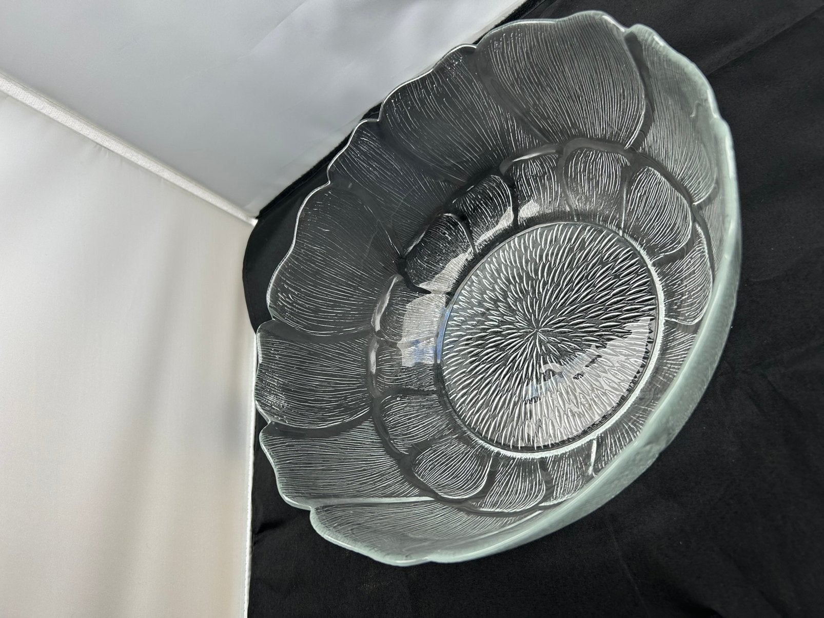 Vintage Arcoroc Fleur glazen schaal jaren 70, Ophalen, Schaal, Rond, Glas