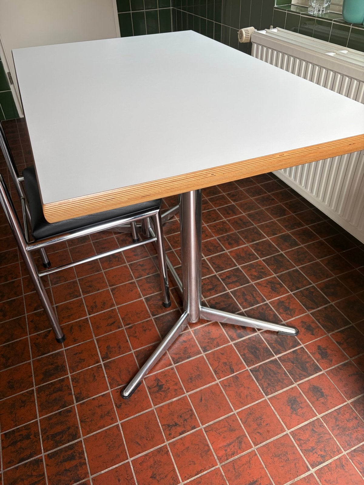 Vintage tafel eind jaren '70 met formica blad, Ophalen, Overige houtsoorten, 100 tot 150 cm, 50 tot 100 cm