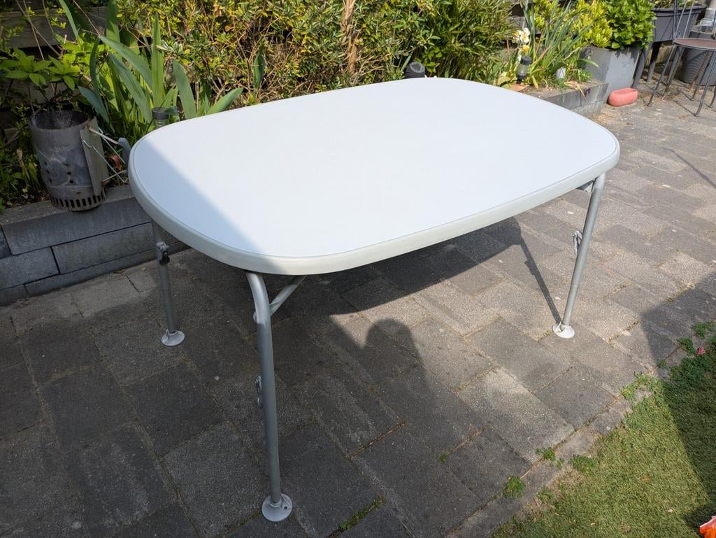 Degelijke ovale campingtafel met verstelbare poten, Ophalen, Gebruikt, Campingtafel