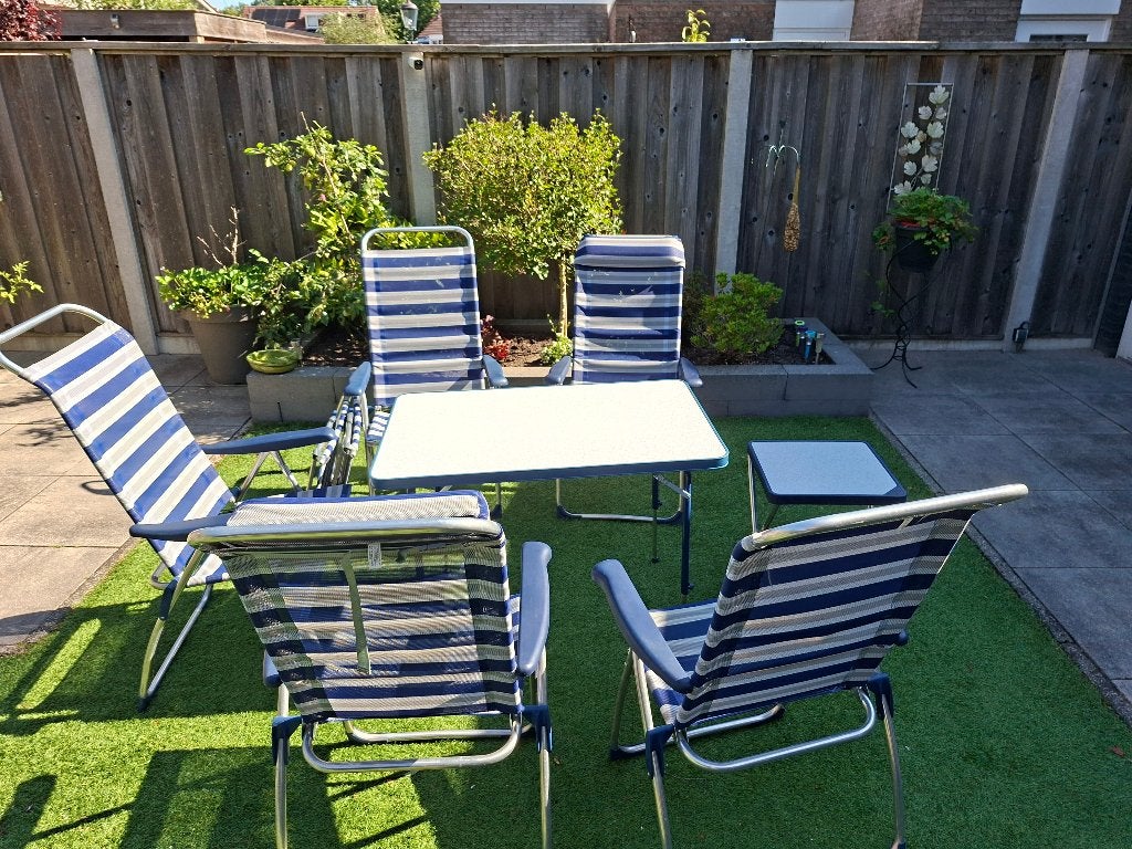 Campingstoelen+ tafel, Ophalen, Zo goed als nieuw, Campingstoel