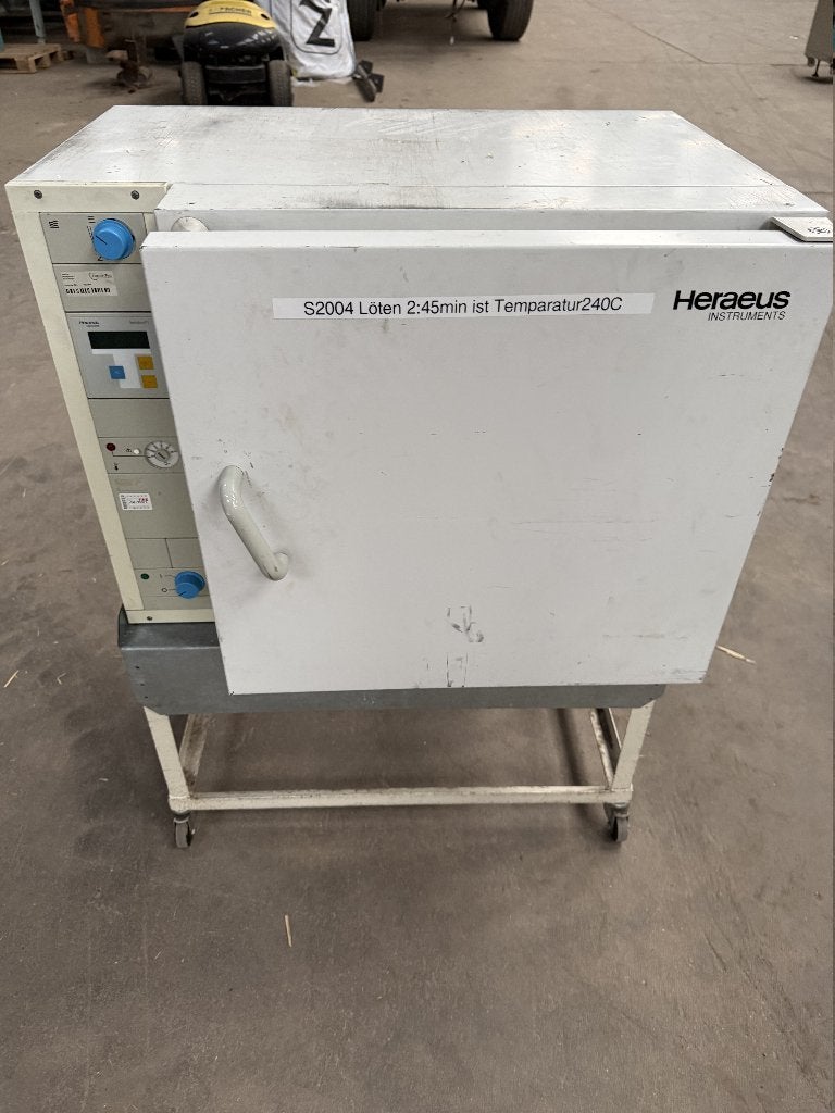 Heraeus UT 6060 Hetelucht Droogoven 300C – Laboratoriumoven, 30 tot 80 cm, Gebruikt, Kachel, Minder dan 60 cm