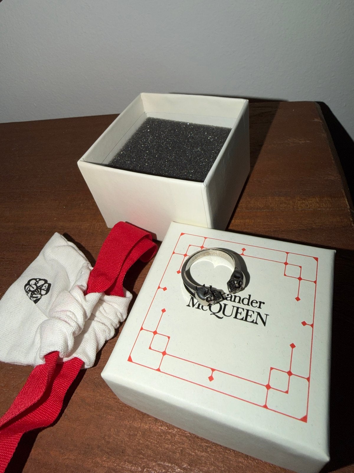 Alexander McQueen ring, maat 21, Overige materialen, Gebruikt, 20 of groter, Ophalen of Verzenden