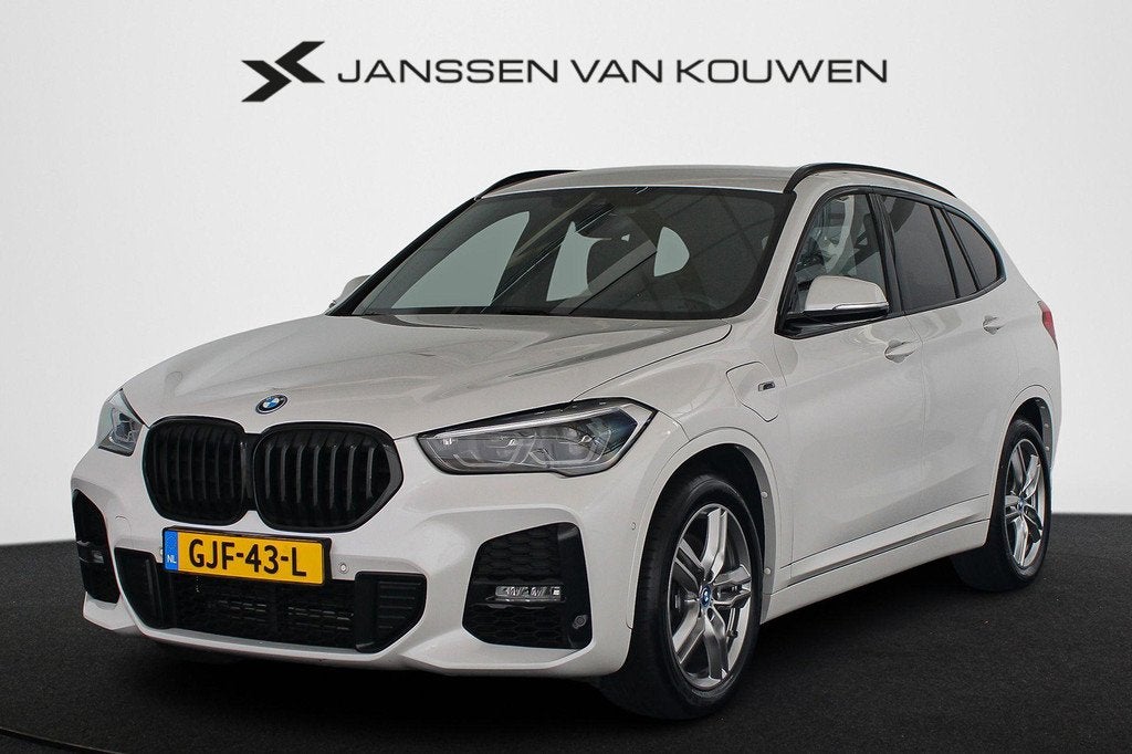 BMW X1 xDrive25e M Sport Trekhaak Stoelverwarming Apple CarP, Auto's, BMW, Bedrijf, Te koop, X1, 4x4, ABS, Adaptieve lichten, Airbags