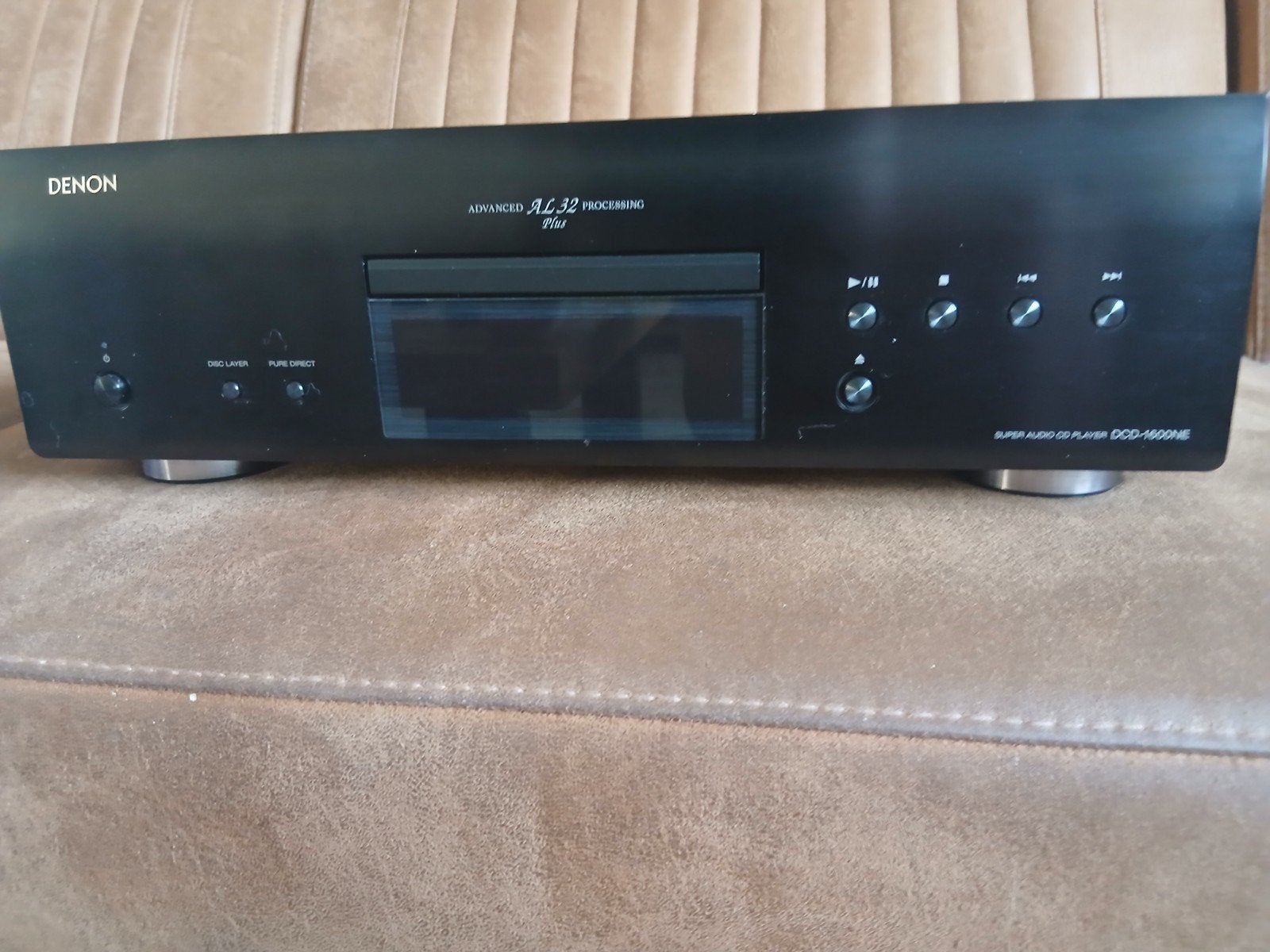 Denon dcd-1600 ne kleine beschadiging bovenkant zie foto 4, Ophalen of Verzenden, Overige merken