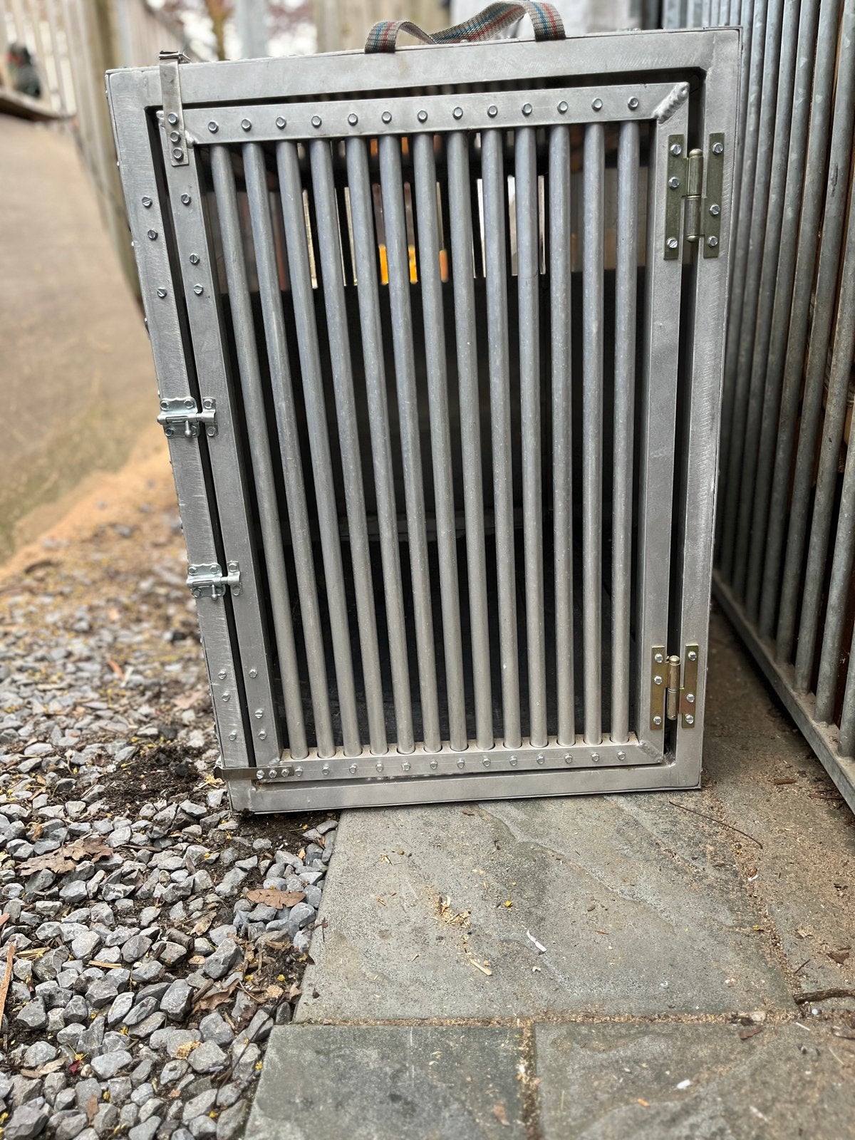 Honden bench box auro Transport knpv igp, Dieren en Toebehoren, Ophalen, Zo goed als nieuw
