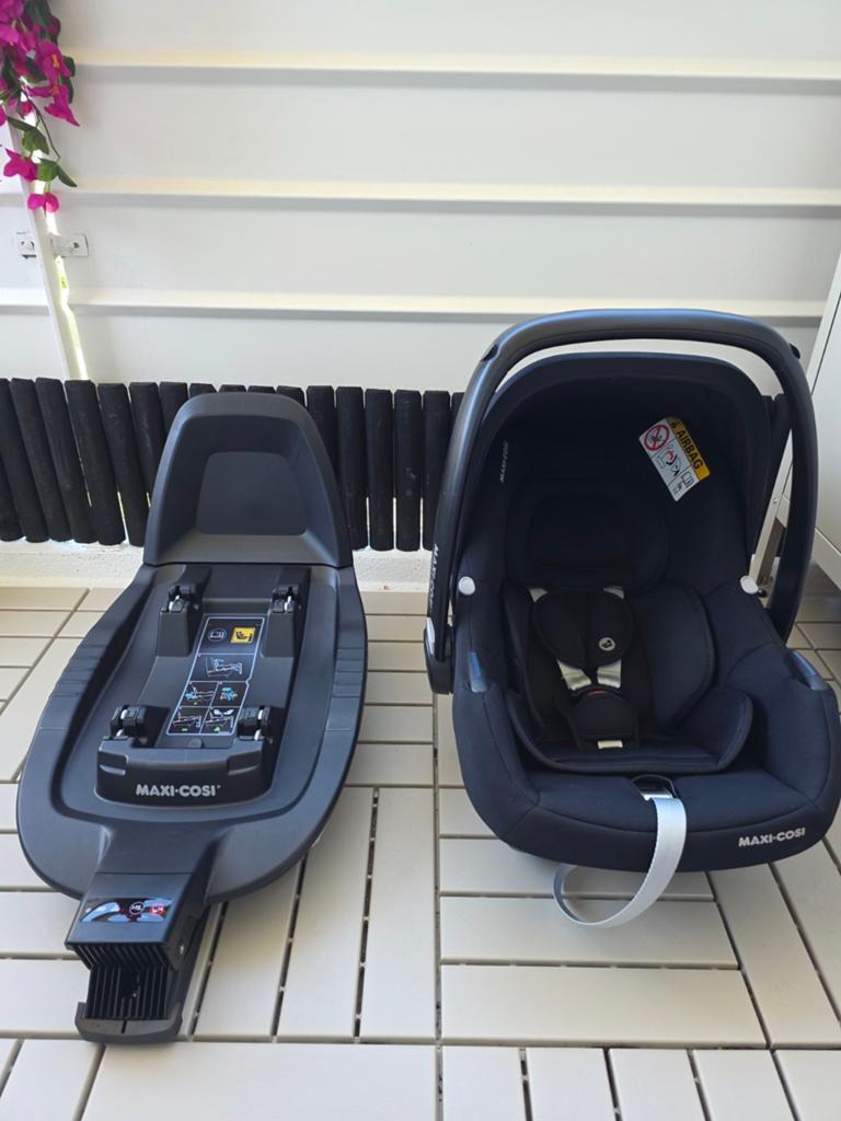 Maxi cosi cabriofix autostoel met Familyfix3 base., Kinderen en Baby's, Autostoeltjes, Ophalen, 0 t/m 13 kg, Maxi-Cosi, Isofix