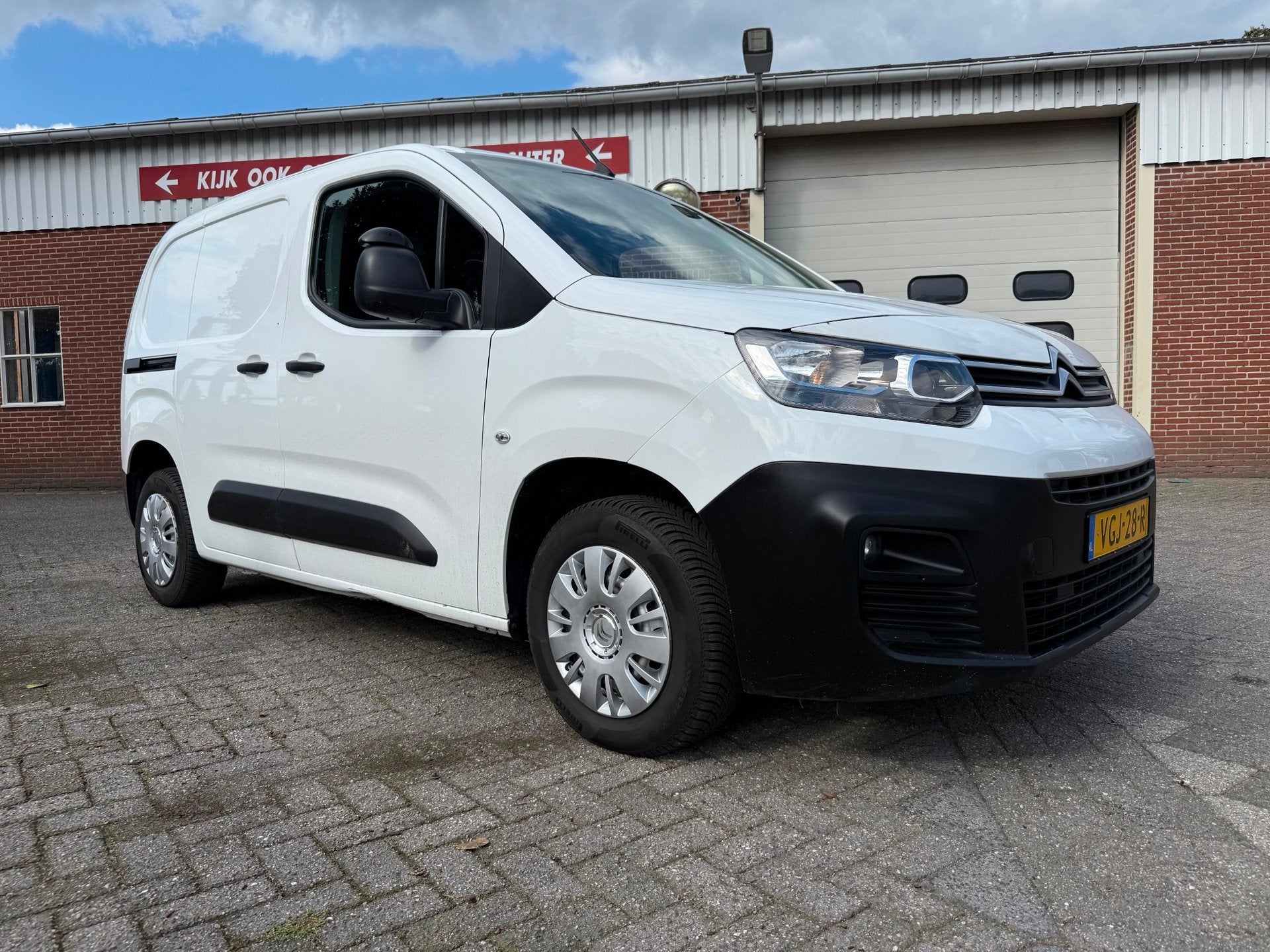 Citroen Berlingo 1.5 BlueHDI Club navi cruise airco, Voorwielaandrijving, 1350 kg, Gebruikt, 4 cilinders
