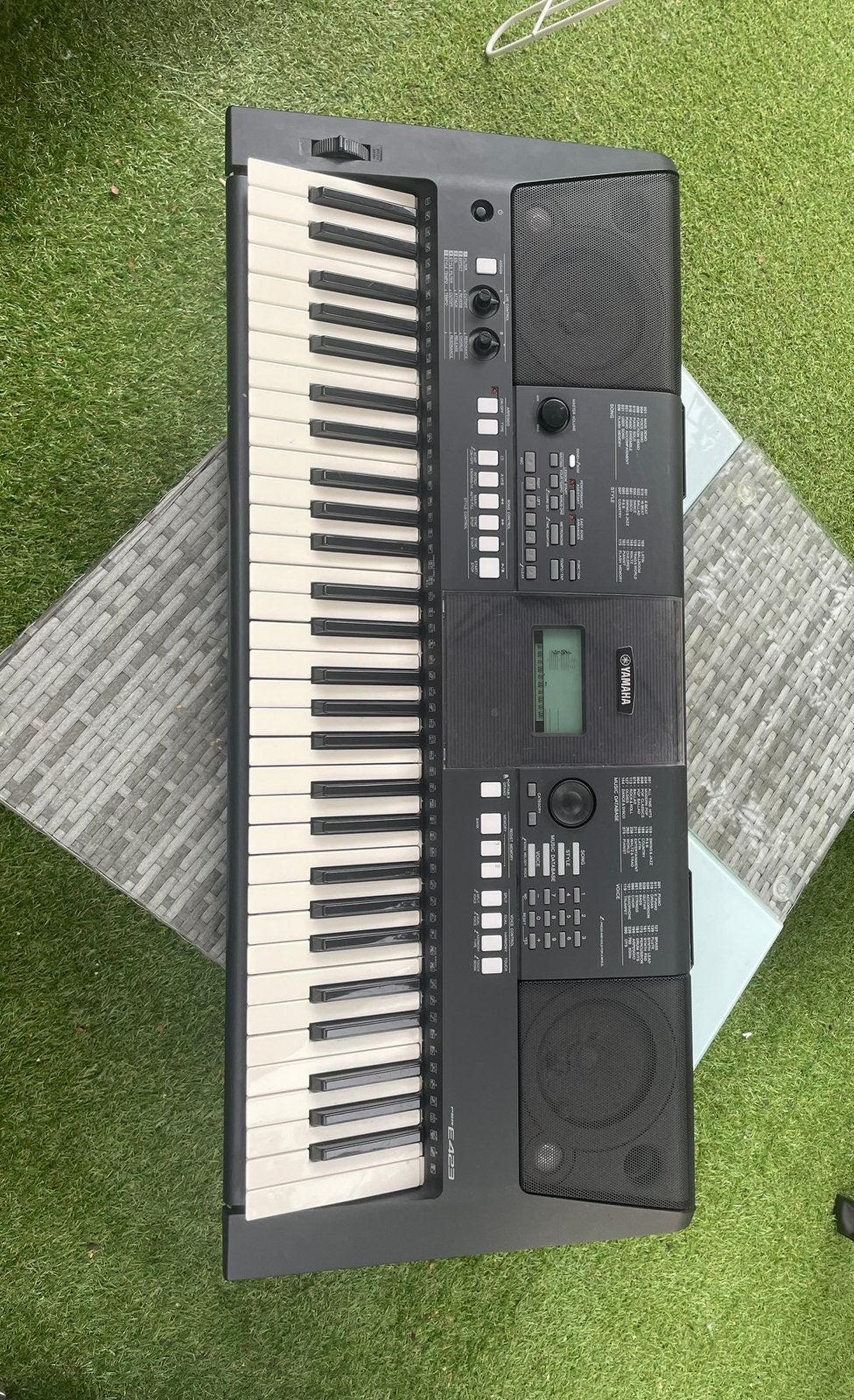 Yamaha PSR-E423 keyboard met standaard, Muziek en Instrumenten, Ophalen, 61 toetsen, Yamaha, Zo goed als nieuw