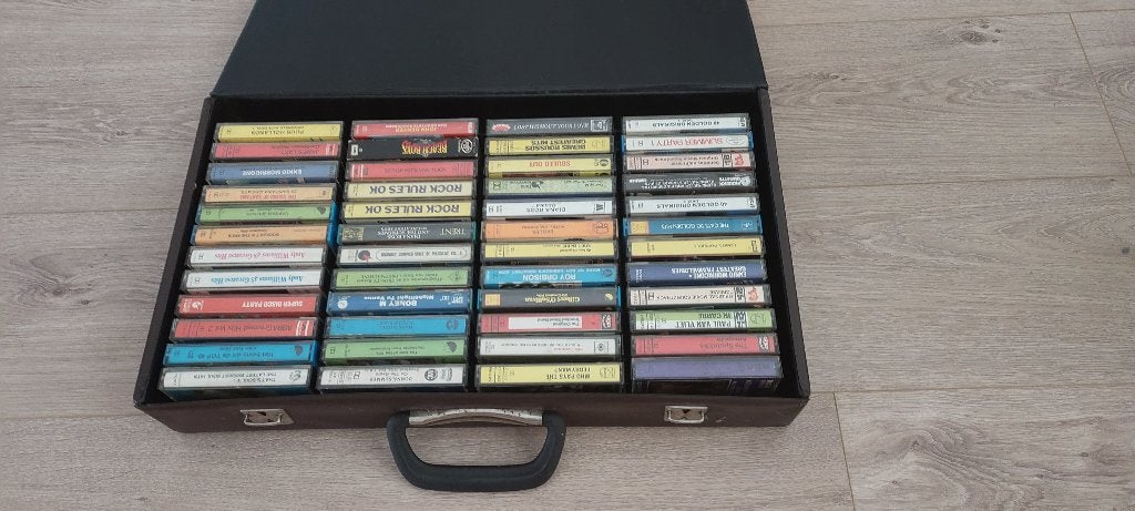 48 VOORBESPEELDE CASSETTE BANDJES UIT JAREN 70 .KOOPJE, Gebruikt, Ophalen of Verzenden, Origineel, Pop