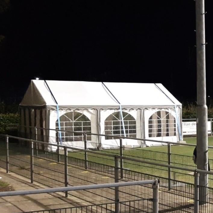 Partytent 4x6 TWV €1100 – te huur €90 professioneel!, Tuin en Terras, Partytenten, Ophalen, Partytent, Nieuw, 2 meter of meer