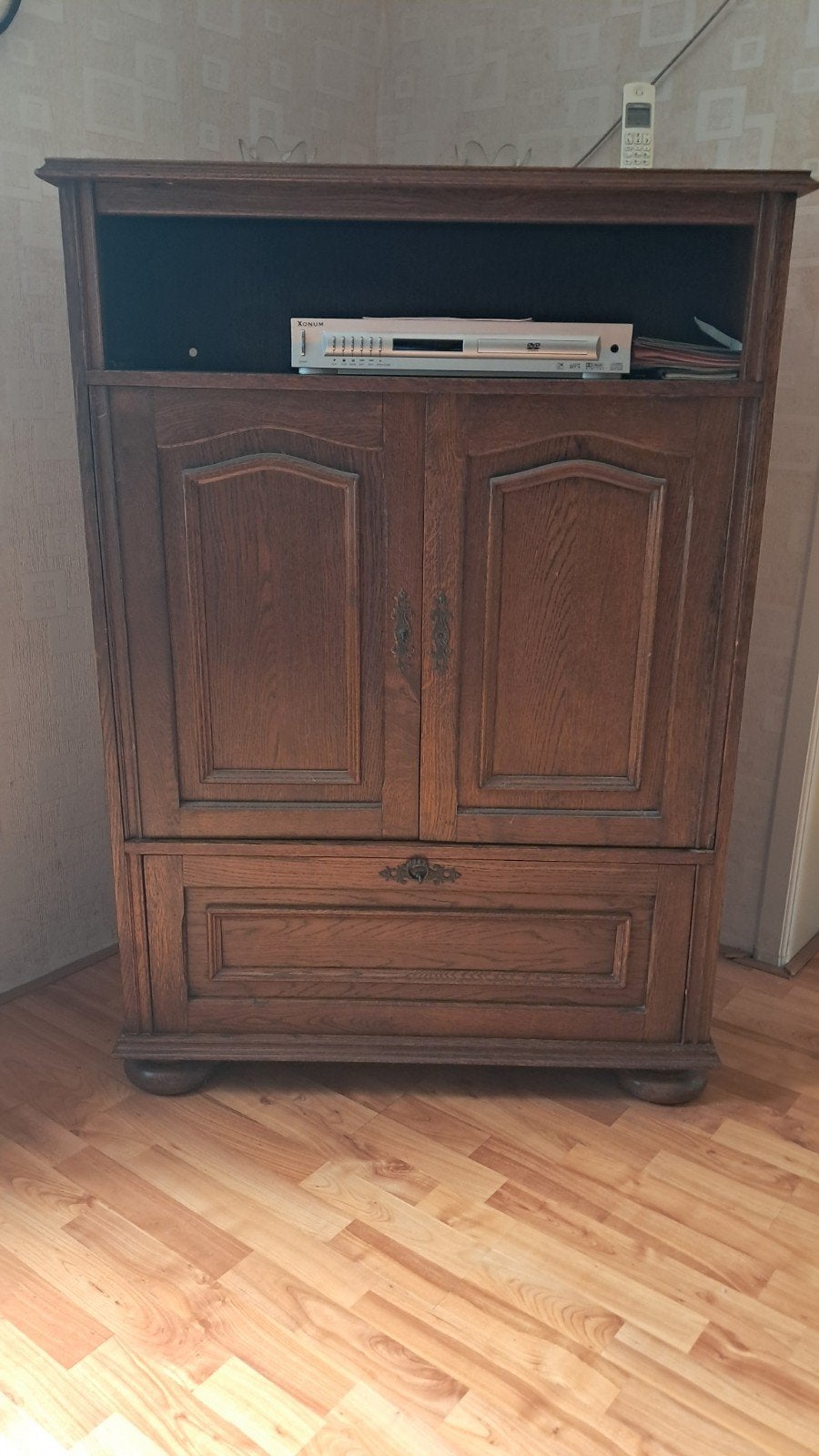 televisie kast, Ophalen