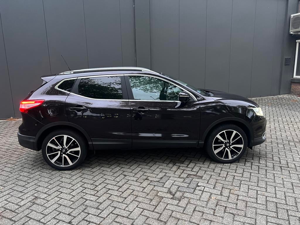 Nissan Qashqai 1.2 DIG-T Tekna Leer Pano 360 Camera ACC VOL!, Voorwielaandrijving, 1200 kg, Handgeschakeld, 115 pk