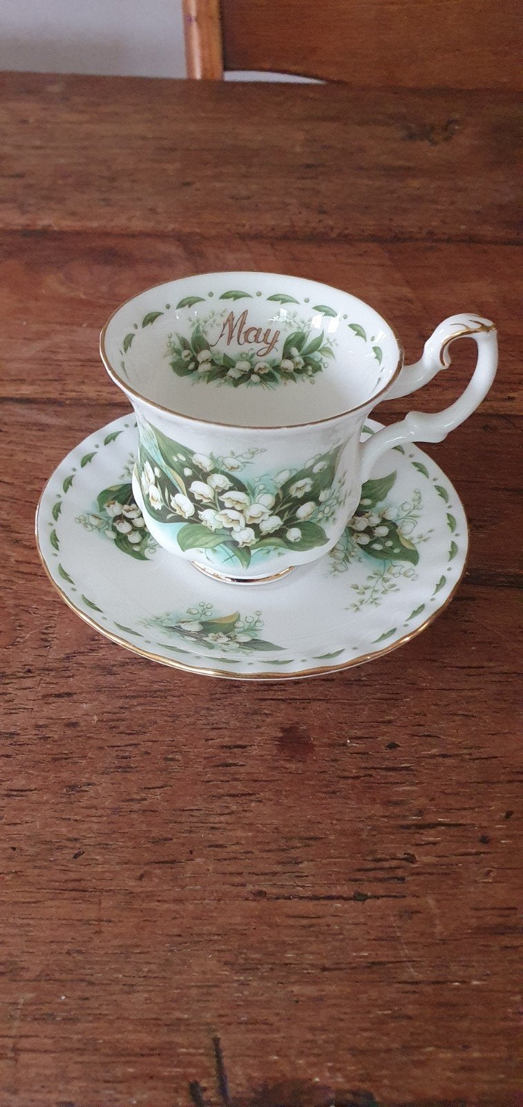 Royal albert flower of the month May mei lily lelie kopje, Antiek en Kunst, Antiek | Servies los, Ophalen of Verzenden