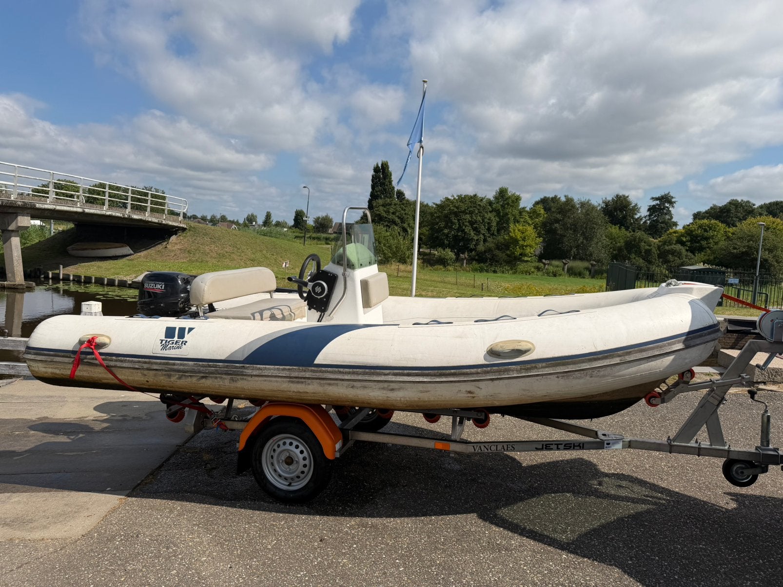 Tiger Marine polyester RIB Sportline 440 met Suzuki  9.9 EFI, Gebruikt, Tiger Marine, Ophalen, Polyester/glasvezel