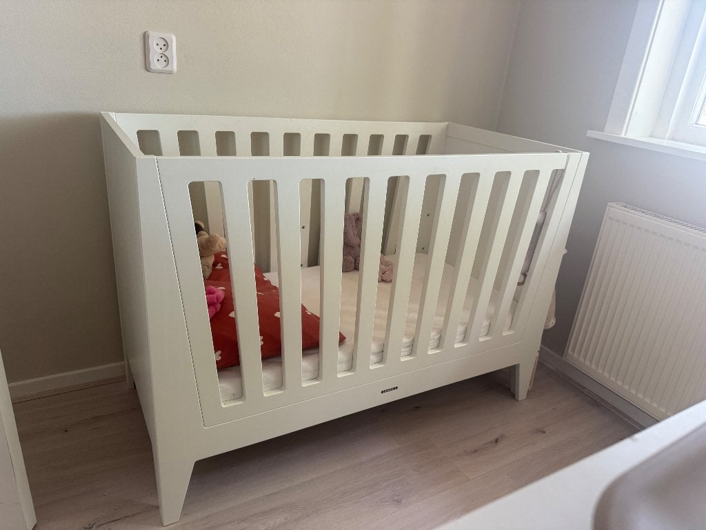 Kidsmill ledikant + commode, Kinderen en Baby's, Kinderkamer | Complete kinderkamers, Ophalen, Gebruikt, Jongetje of Meisje