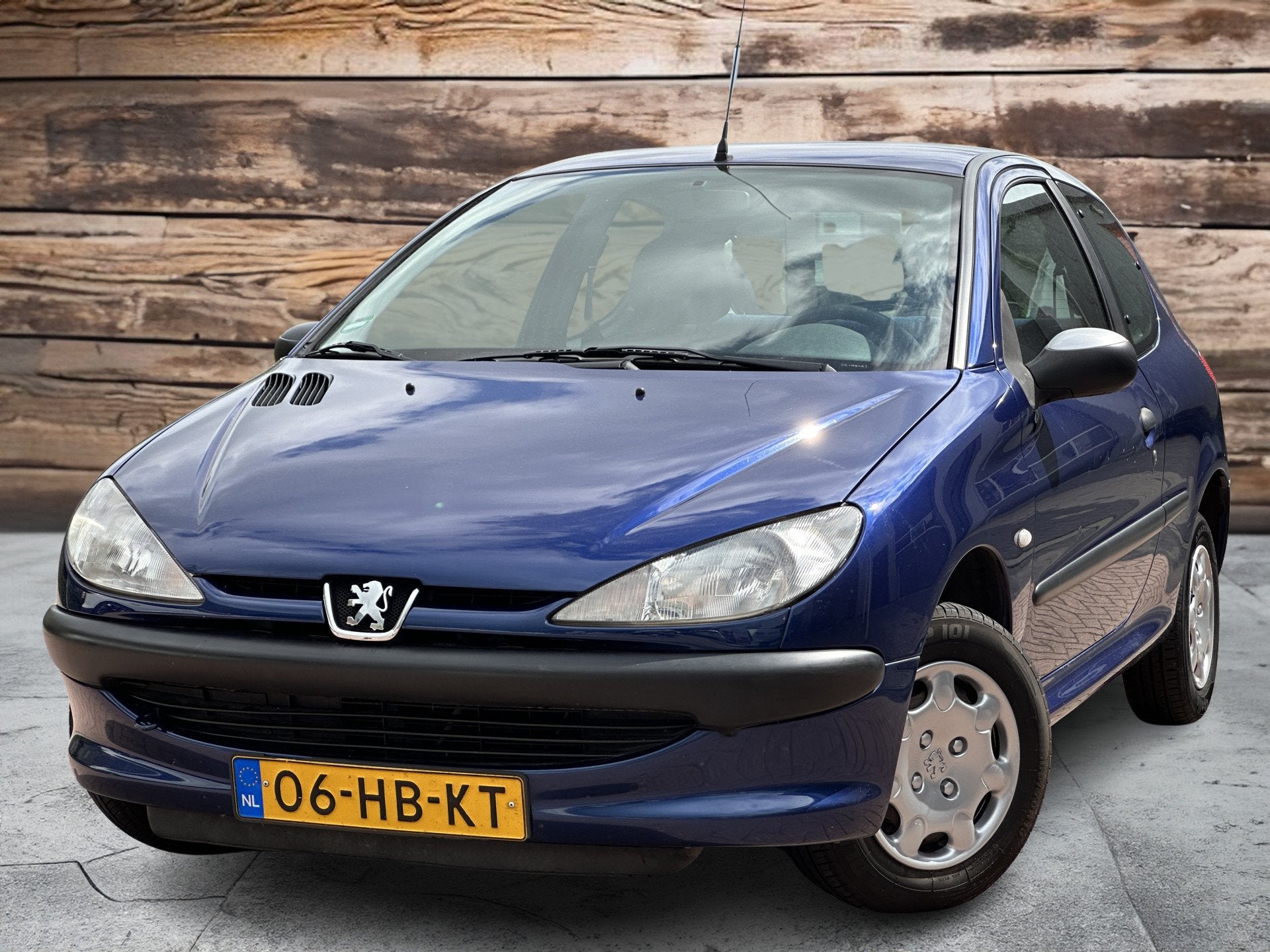 Peugeot 206 1.1 XN (bj 2001), Auto's, Oldtimers, Voorwielaandrijving, Stof, Airbags, Origineel Nederlands