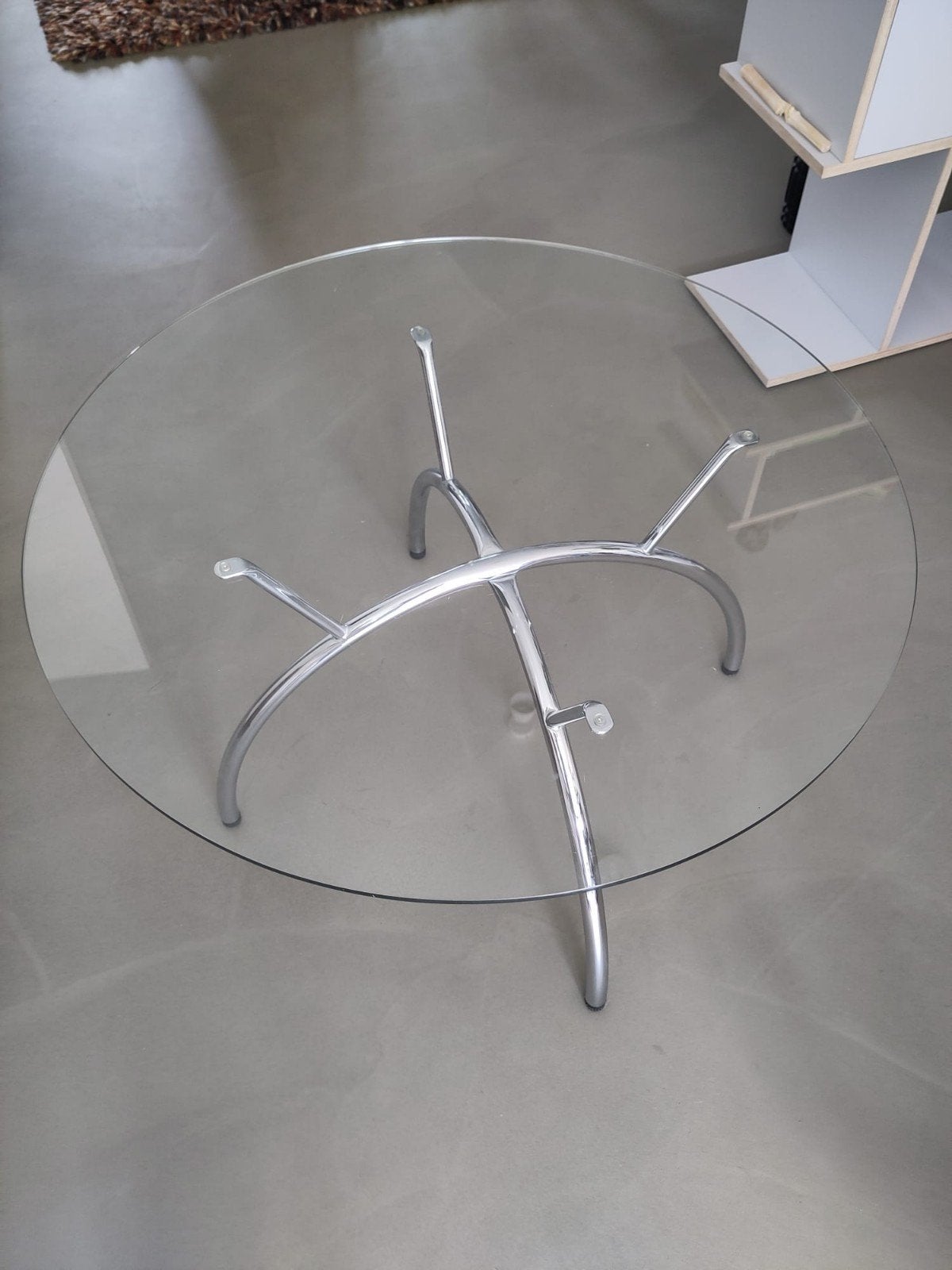 Glazen Salontafel met Chromen Onderstel, Huis en Inrichting, Tafels | Salontafels, Ophalen, Gebruikt, 50 tot 100 cm, Rond