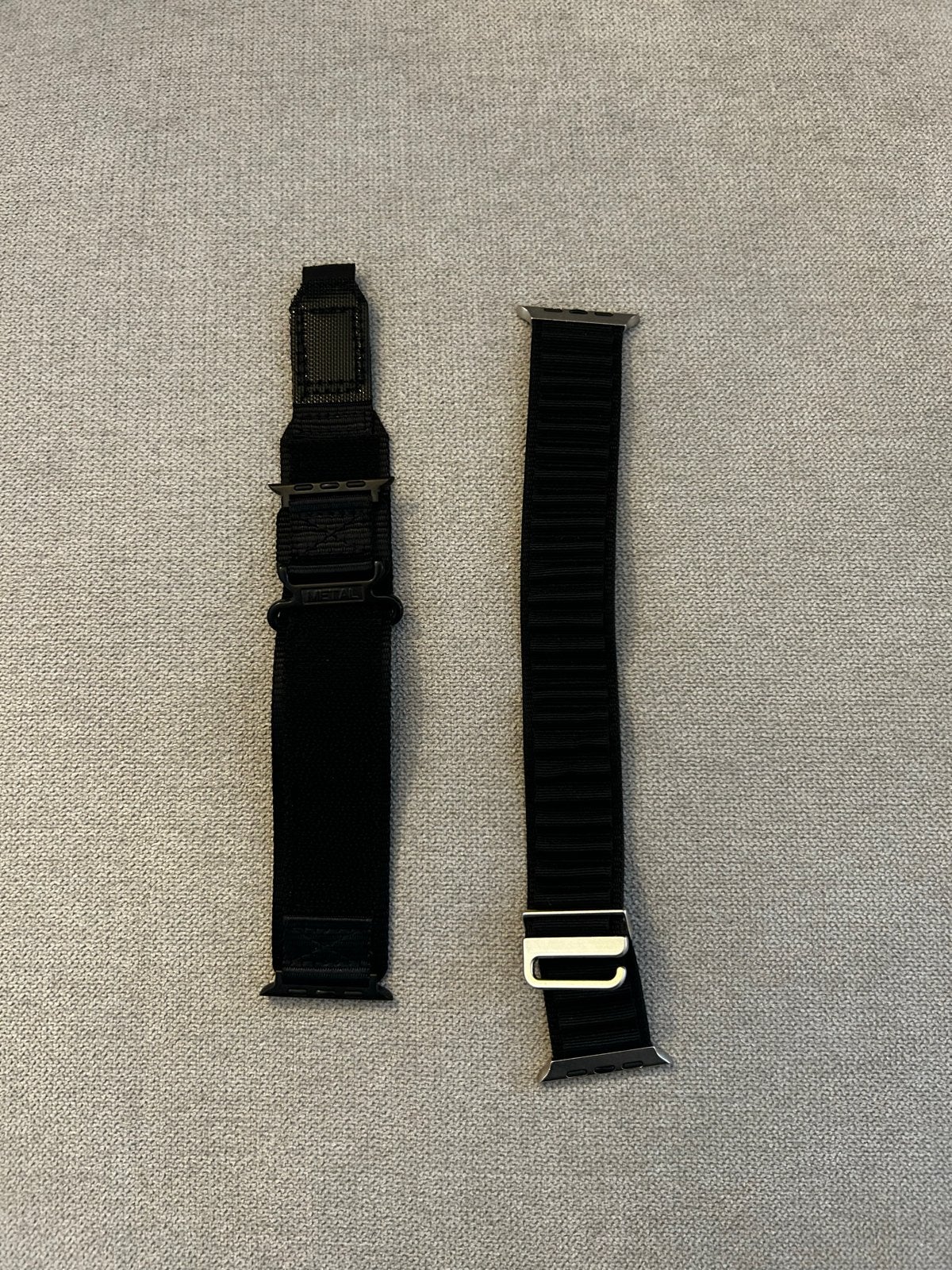 2 Apple Watch bandjes SE 1e gen 44 mm - Zo goed als nieuw, Ophalen of Verzenden, Zo goed als nieuw, Zwart, IOS
