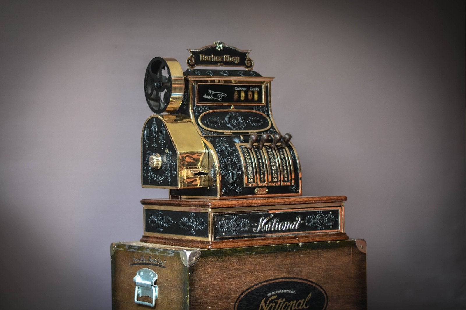 Kassa antiek National Barbershop bj' 1905, Antiek en Kunst, Antiek | Kantoor en Zakelijk, Ophalen