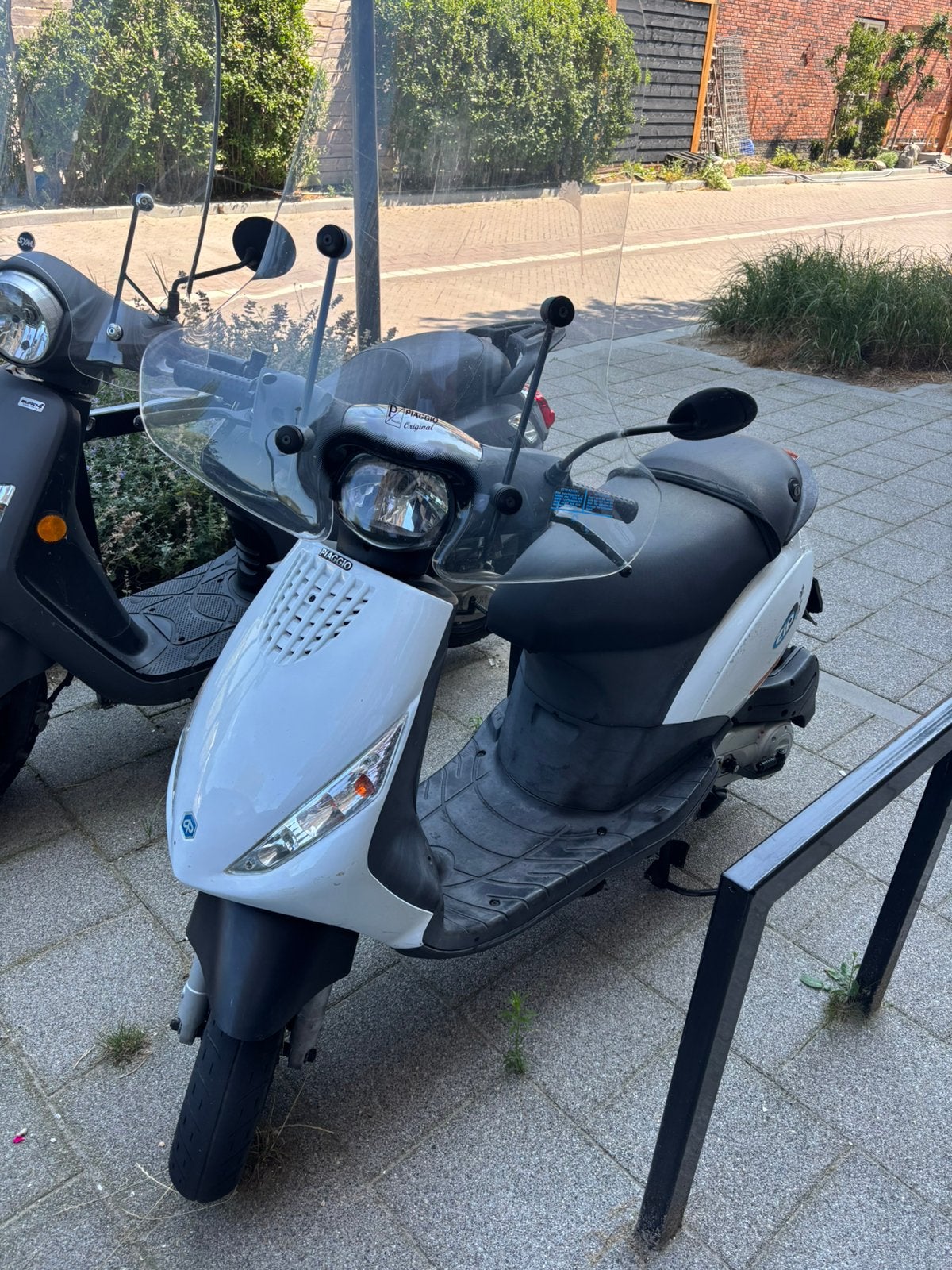 Piaggio zip 2016, Fietsen en Brommers, Scooters | Piaggio, Ophalen, Zo goed als nieuw, Benzine, Zip