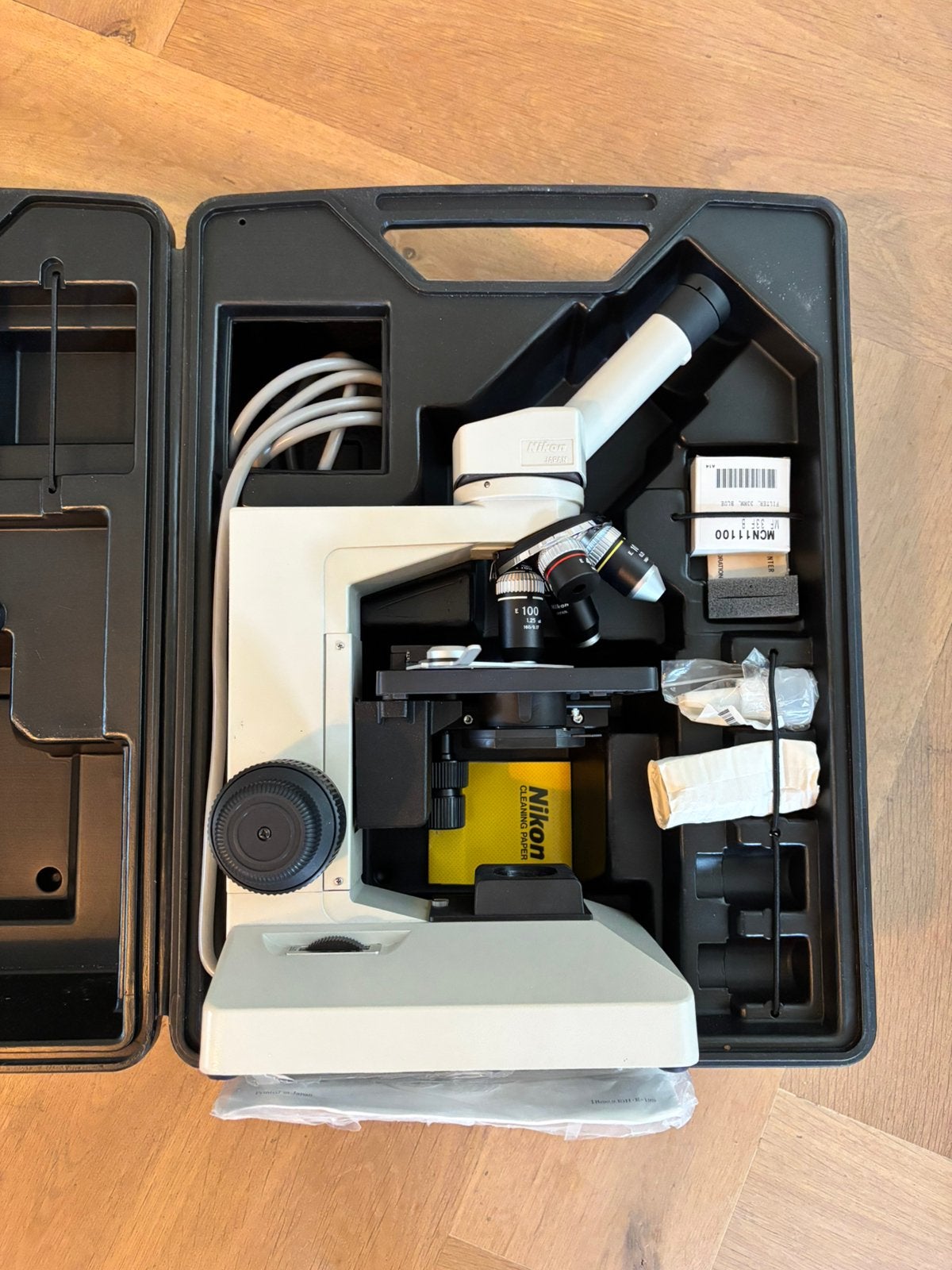 Nikon SE microscoop monoculair - met alle toebehoren, Audio, Tv en Foto, Optische apparatuur | Microscopen, Ophalen, Zo goed als nieuw