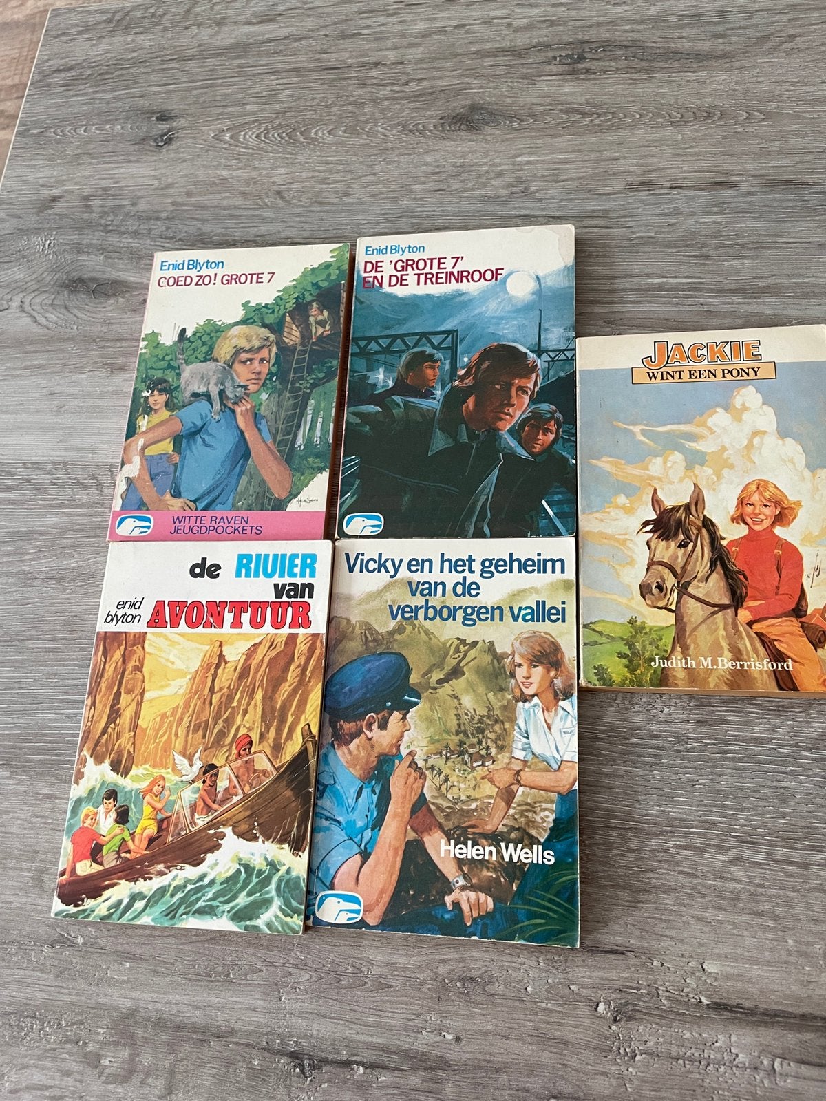 Vijf jeugd- /avonturenboeken, Ophalen of Verzenden, Gelezen, Fictie