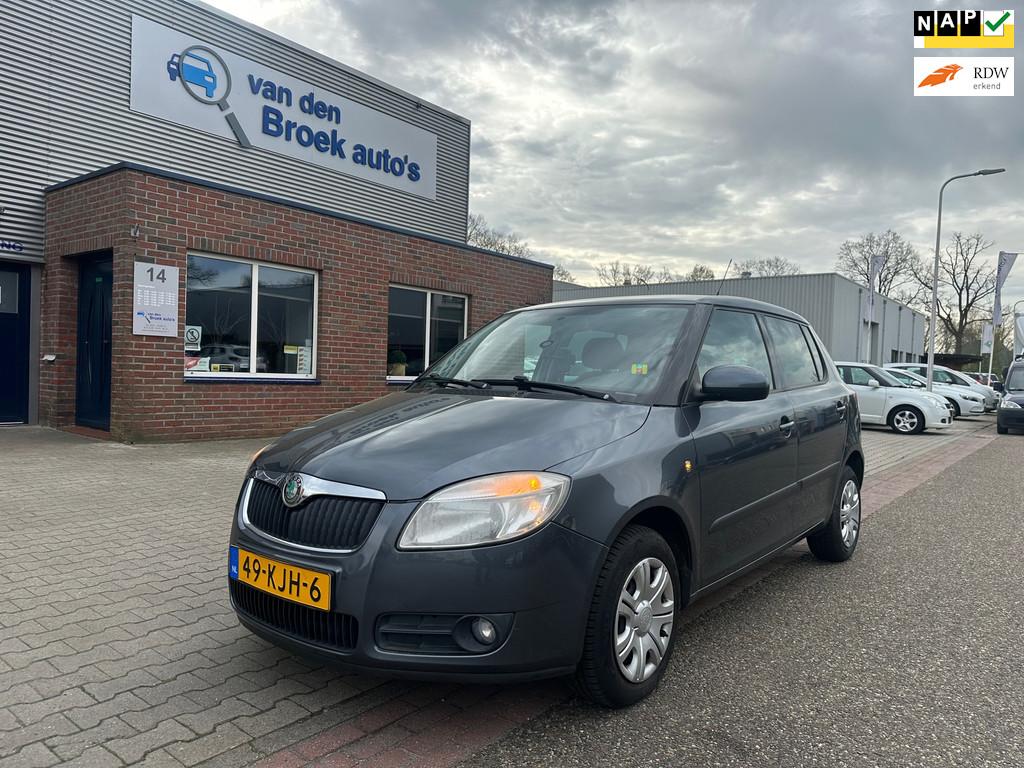 Skoda Fabia 1.2-12V Tour, Voorwielaandrijving, Stof, Zwart, 1198 cc