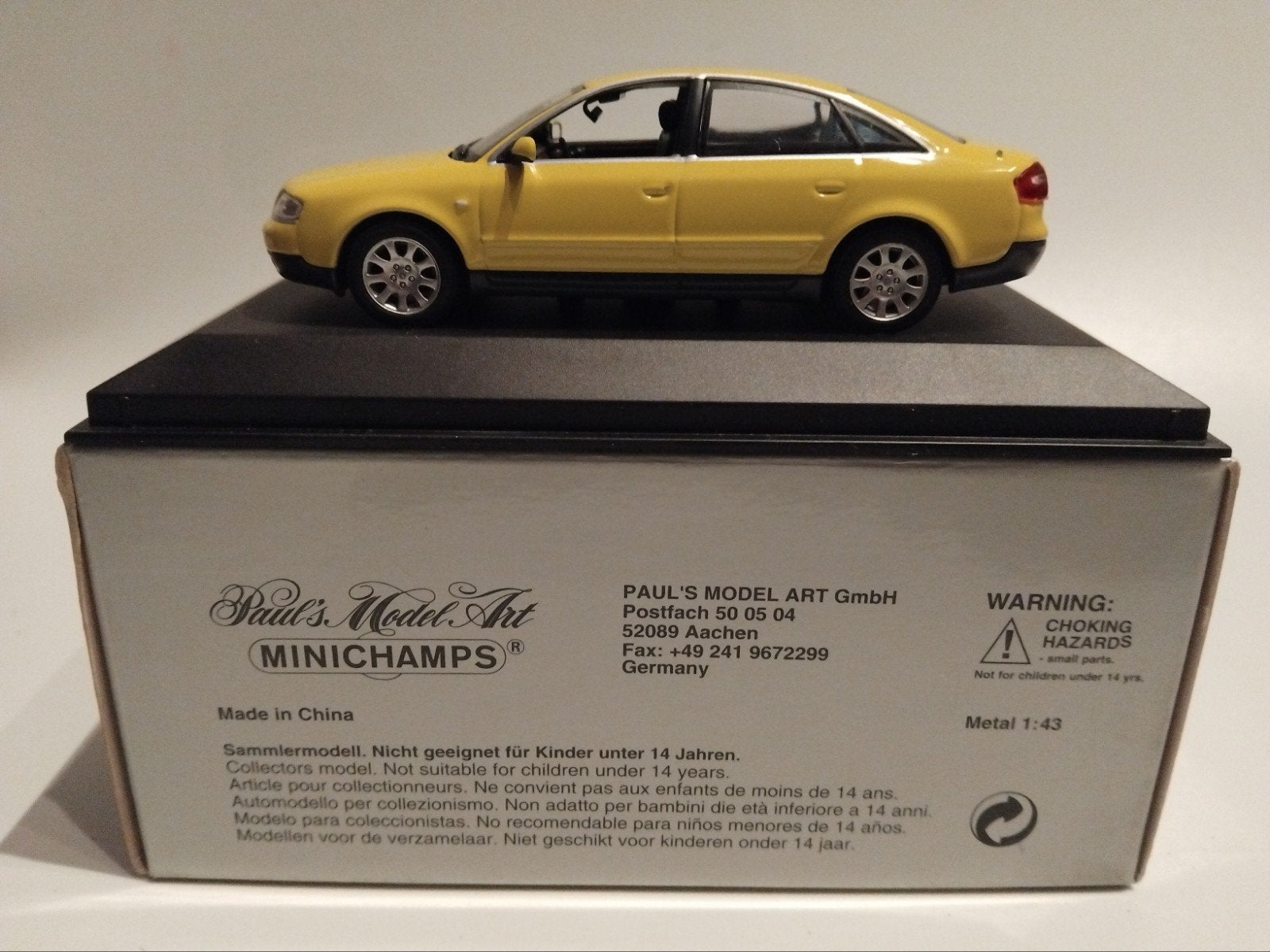 Minichamps Dealerbox 1:43 Audi A6 geel, Ophalen of Verzenden, Zo goed als nieuw, Auto, MiniChamps