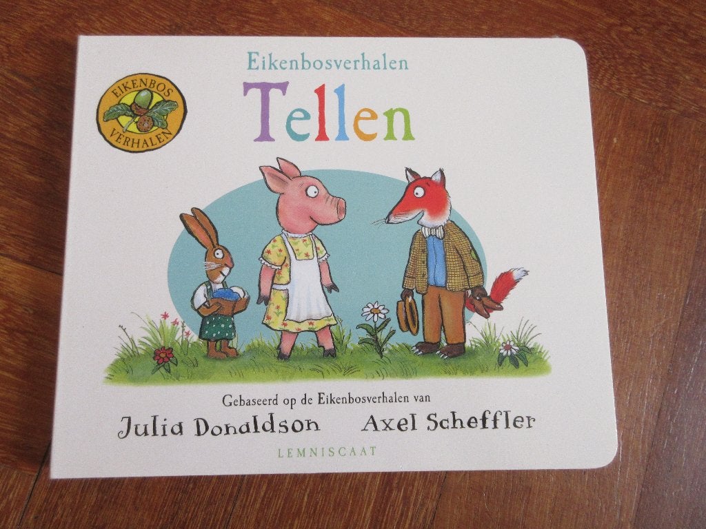 Kartonnen boek : Eikenbosverhalen Tellen, Ophalen of Verzenden, Gelezen
