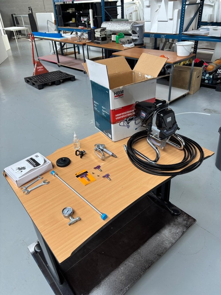 HBM Hogedruk Verfspuitmachine 1010 Watt - Zo goed als nieuw, Doe-het-zelf en Verbouw, Ophalen, Zo goed als nieuw, Verfspuit of Verfpomp