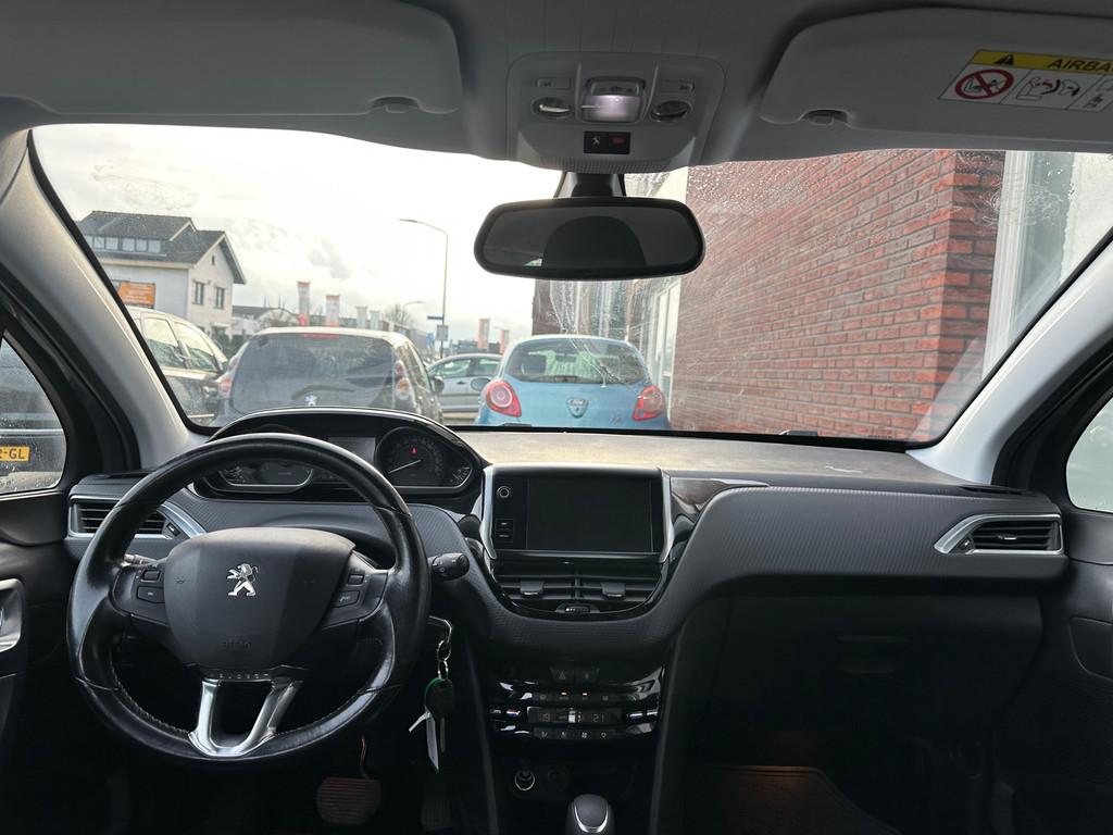 Peugeot 2008 1.2 PureTech Allure / Leder / Navi / PDC / Clim, Gebruikt, 1199 cc, Met garantie (alle), Automatische klimaatregeling