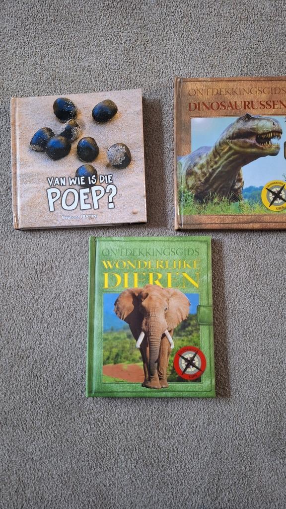 3 boeken over dieren, Ophalen of Verzenden, Zo goed als nieuw, Overige diersoorten