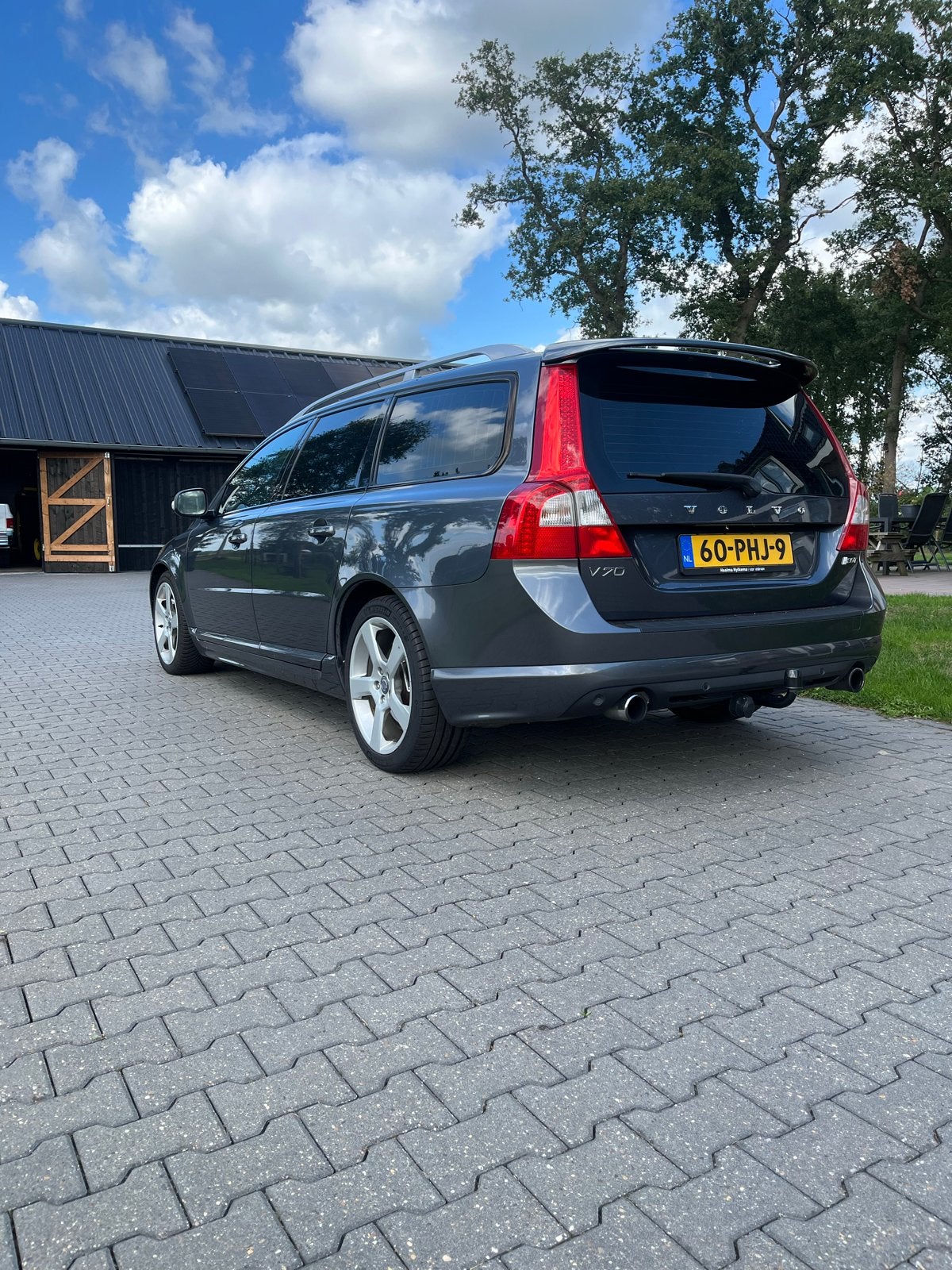 Volvo V70 2.0 T R-design AUT 2011 Nieuwstaat, 1800 kg, Zwart, 4 cilinders, Stationwagon