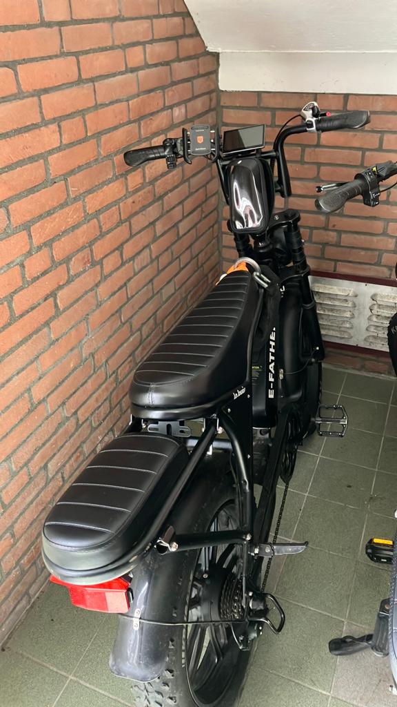 Fatbike 850€, Fietsen en Brommers, Fietsen | Bakfietsen, Ophalen of Verzenden, Zo goed als nieuw