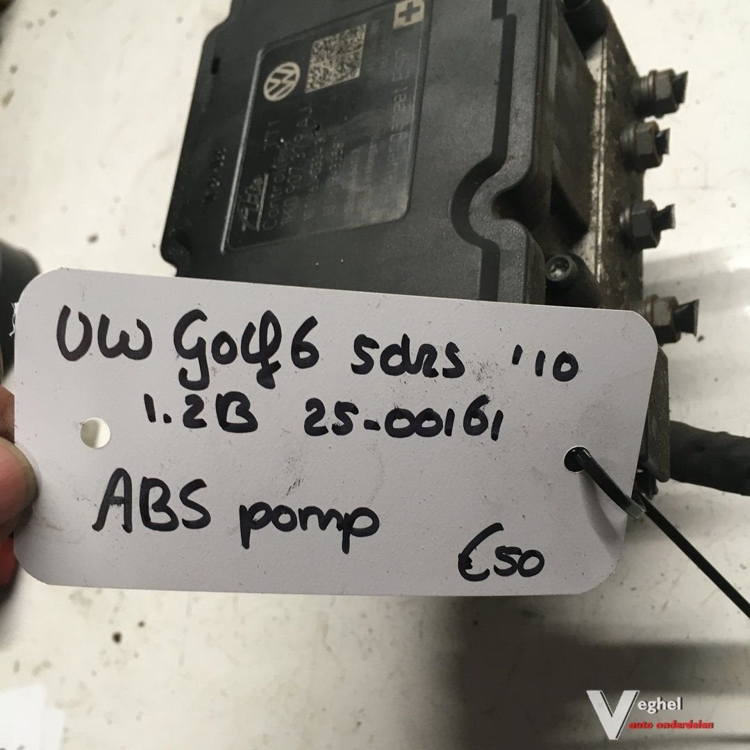 Vw Golf 6 1.2 B 6 bak handgesch. kleurcode LC9X 2010 2500161, Auto-onderdelen, Remmen en Aandrijving, Gebruikt, Ophalen of Verzenden